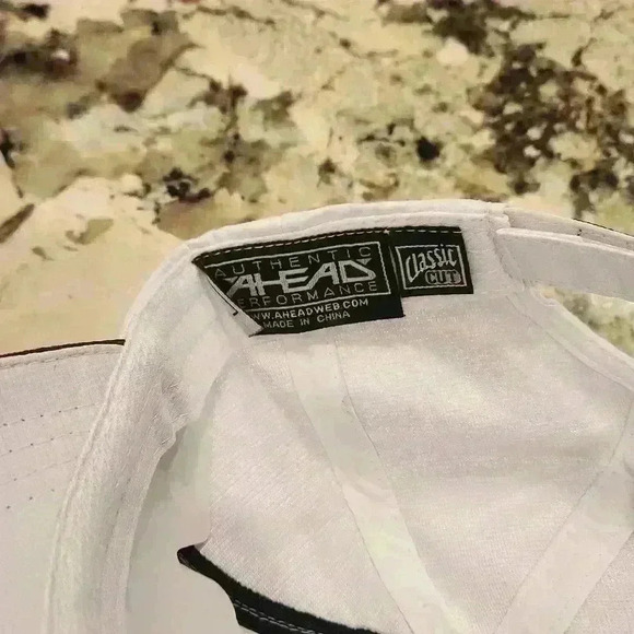 Mamala Bay Golf Course, Honolulu Ahead Performance Cool Cooling 50+ UPF Cap Hat - Picture 7 of 11